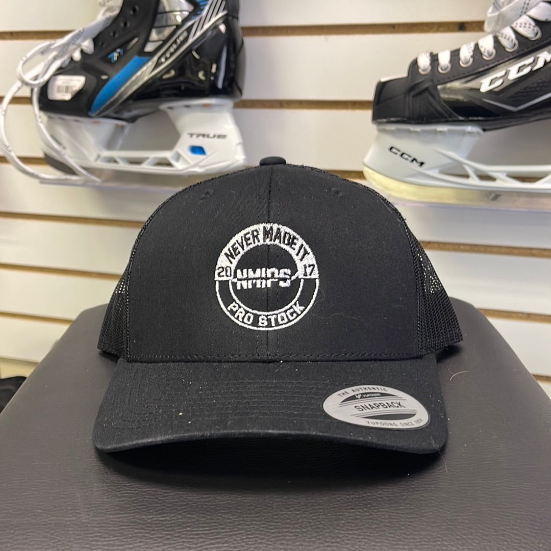 Fond Casquette De Baseball Brune Vintage Avec Bord Courbé Et Texture Fond Casquette De Baseball Brune Vintage Avec Bord Courbé Et Texture
