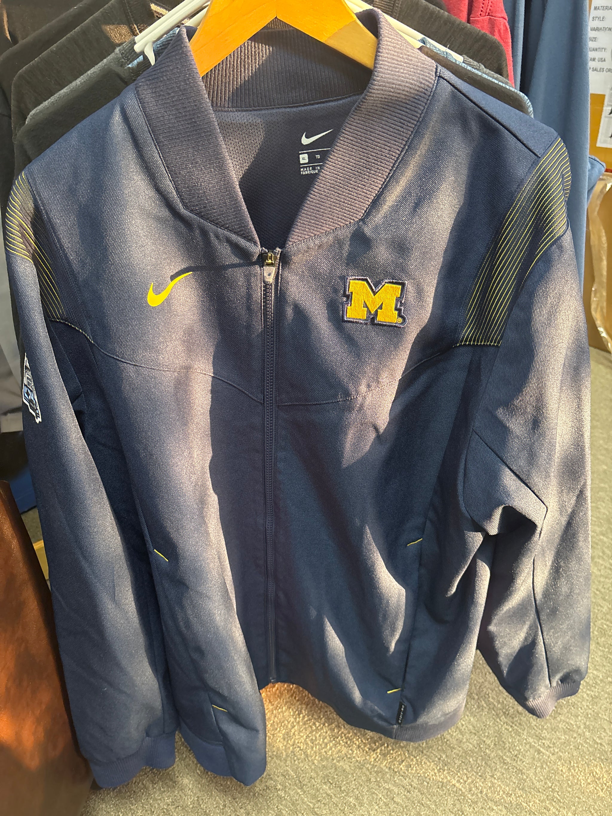 Michigan Hockey Nike Blue Jacket #31 Faceoff On the Lake XLarge