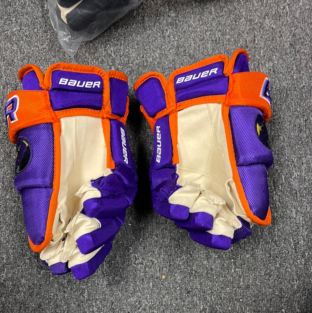 Purple best sale hockey gloves