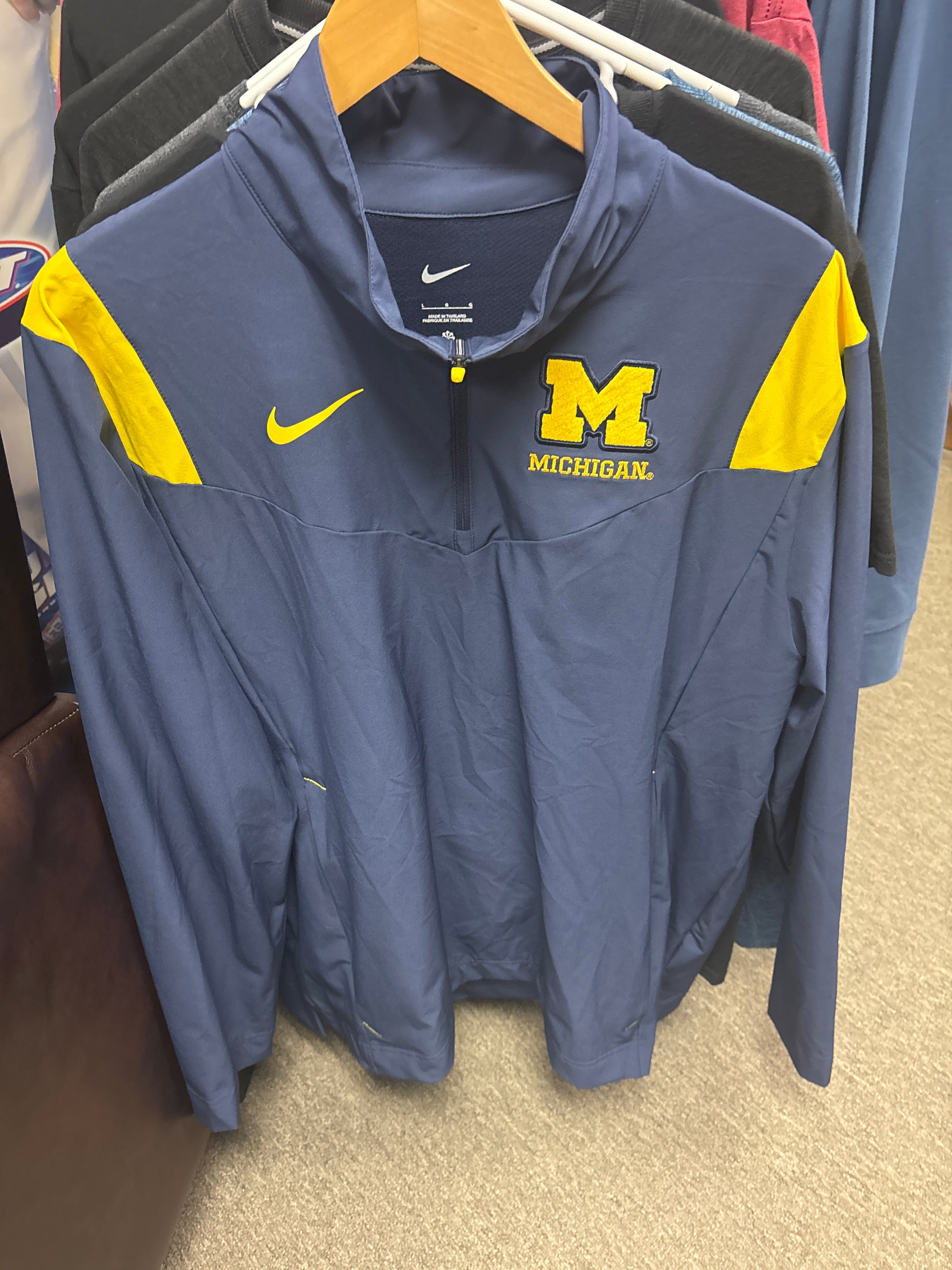 Michigan Hockey Nike Quarter Zip Blue Shirt - Large – Never Made