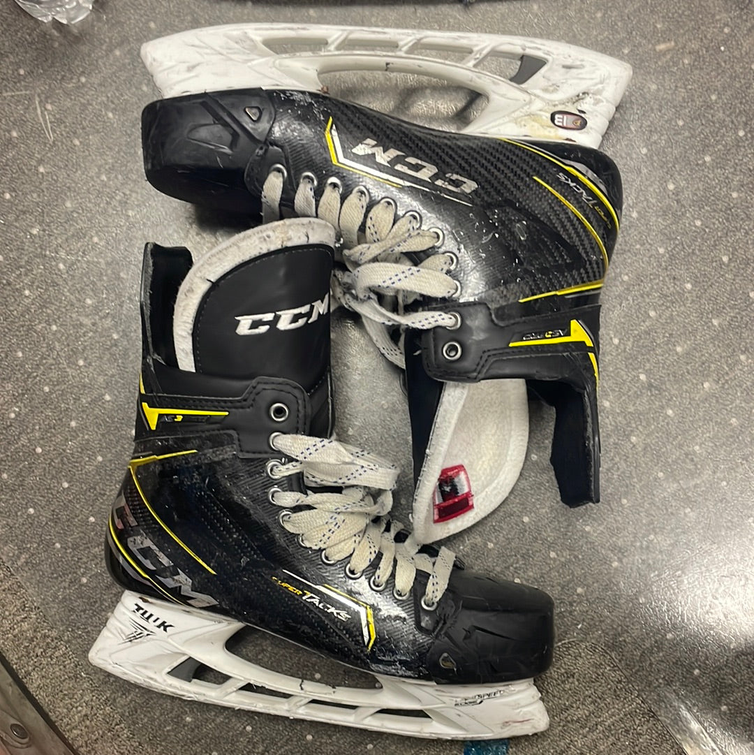 Used CCM SK20 Tack AS3 Pro Super Tacks Size 10REG Pro Stock Skates ...