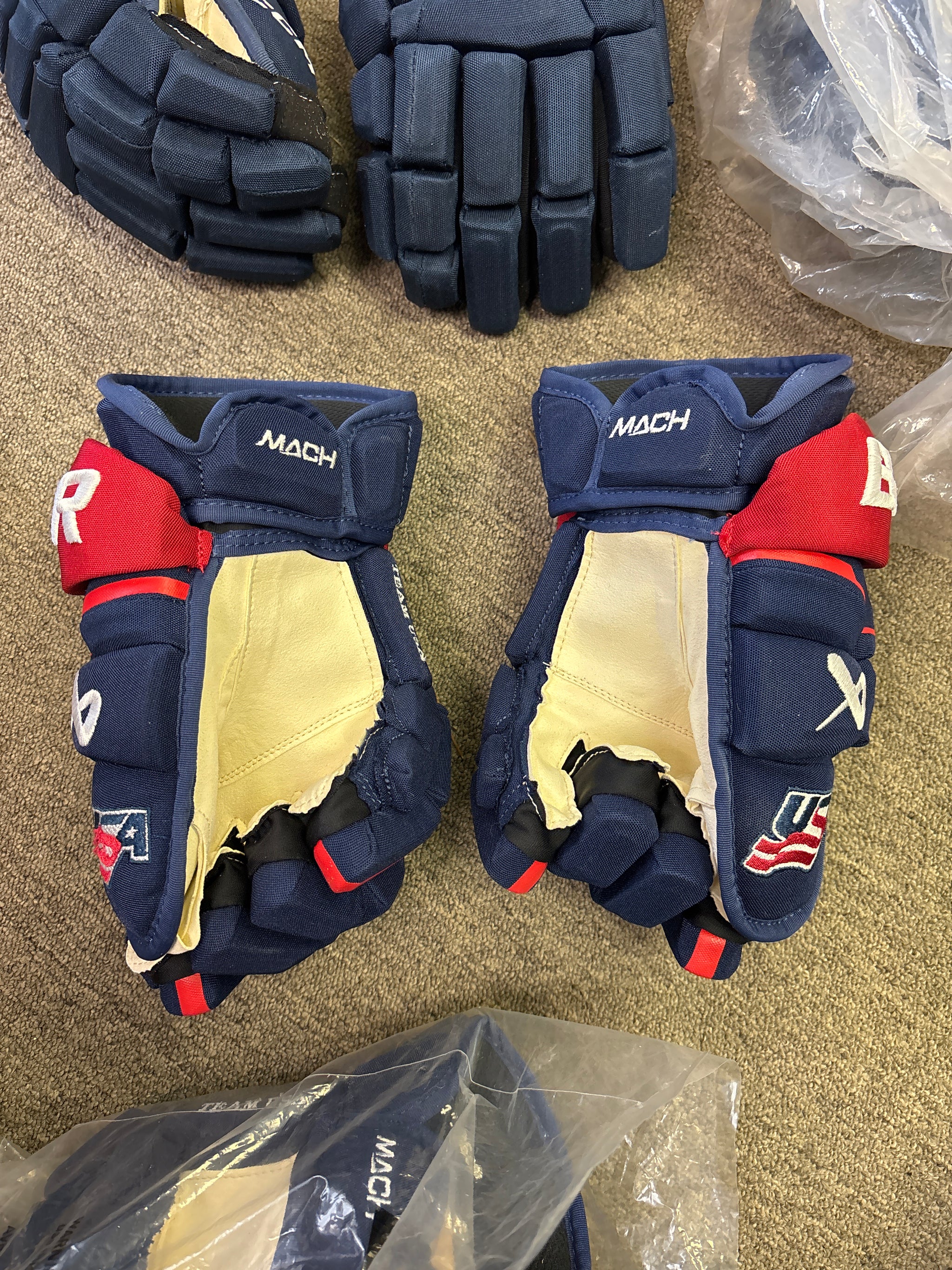 New Bauer 14” Supreme Mach 14” Pro Stock Gloves – Never Made It 