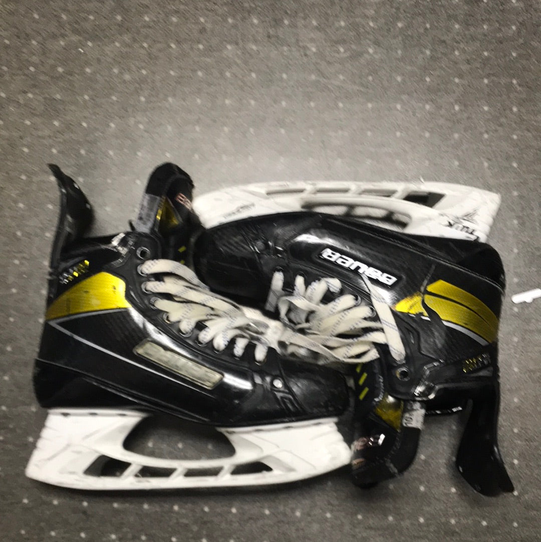 X5 Used Bauer Supreme Ultrasonic Skates - Size 10.5 Fit 2