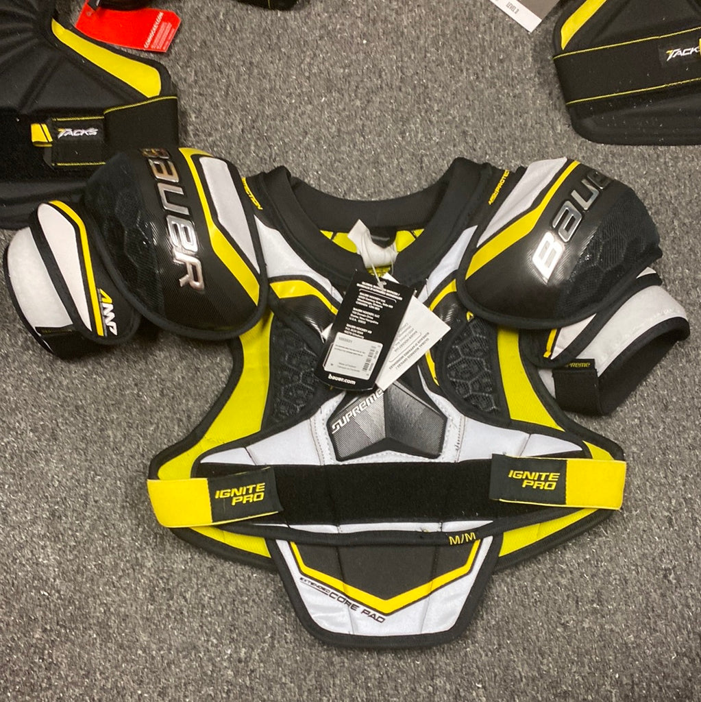 Youth Hockey Equipment Junior/Petit 22” - 24” twelve piece suit
